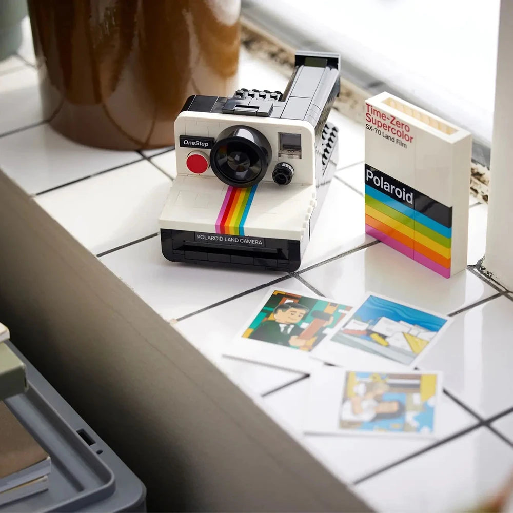 Polaroid OneStep SX-70 Camera Model