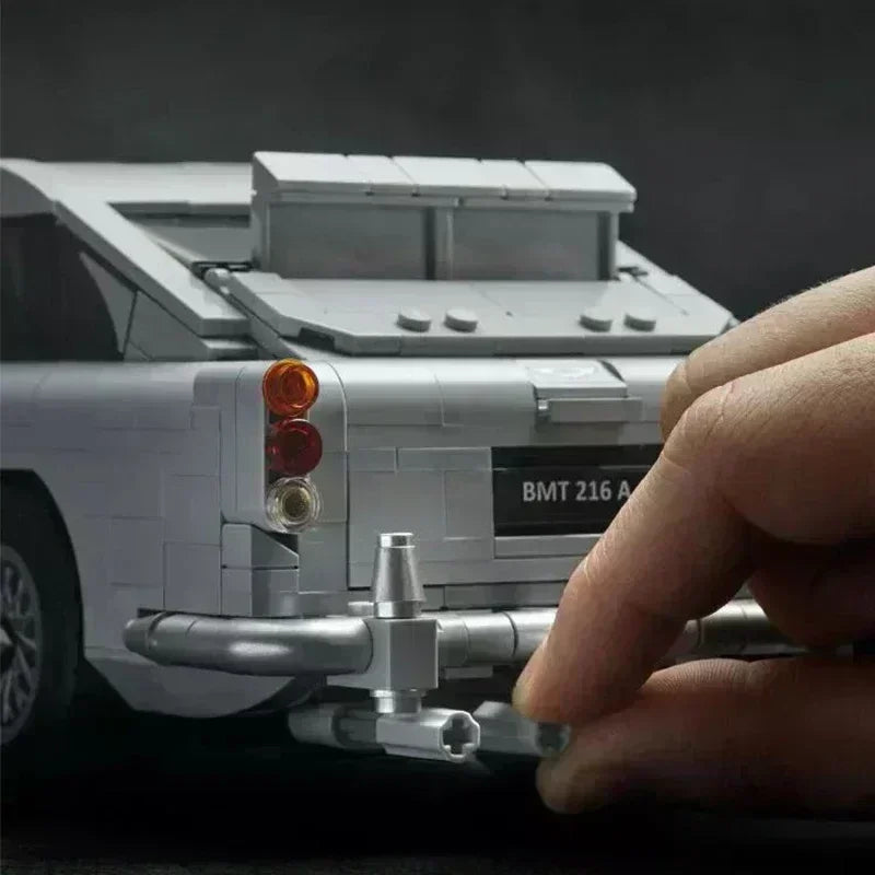 James Bond DB5 Classic Car